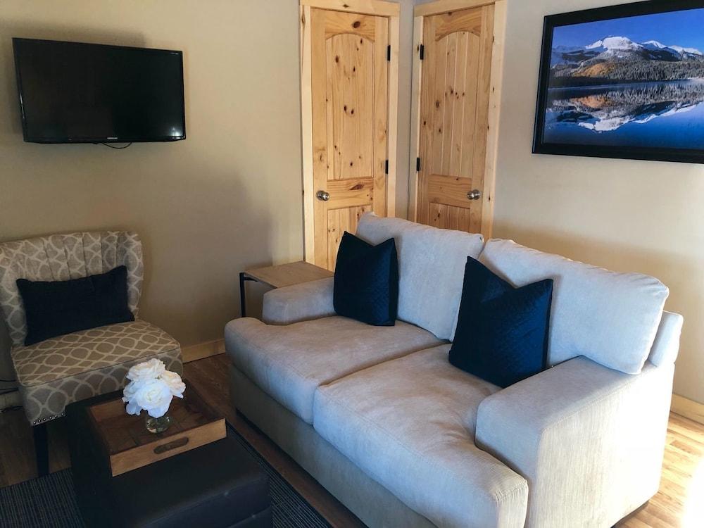 Nordic Inn 마운트크레스티드부트 외부 사진