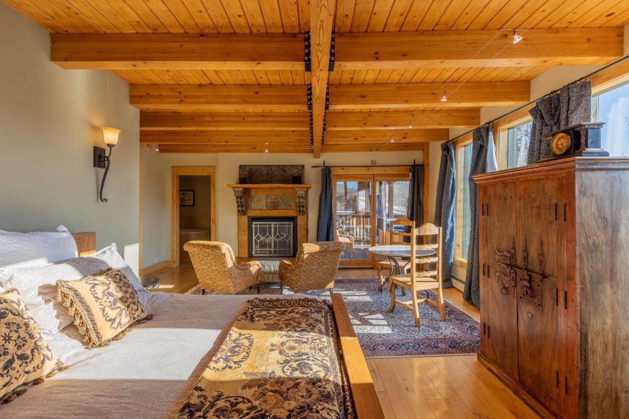 Nordic Inn 마운트크레스티드부트 외부 사진